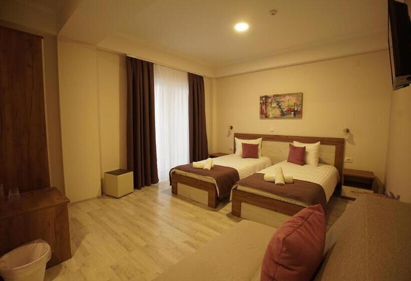 Boulevard Apartments