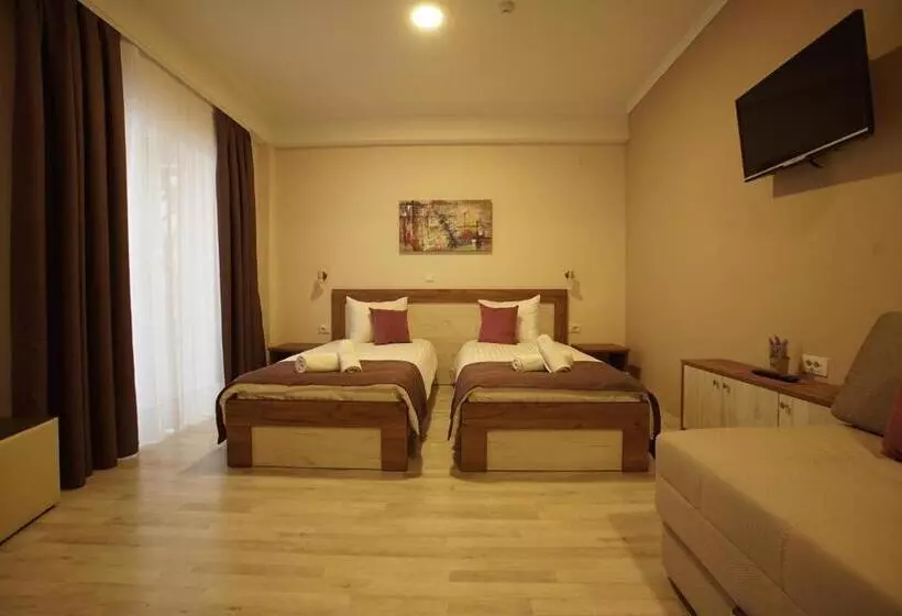 Boulevard Apartments