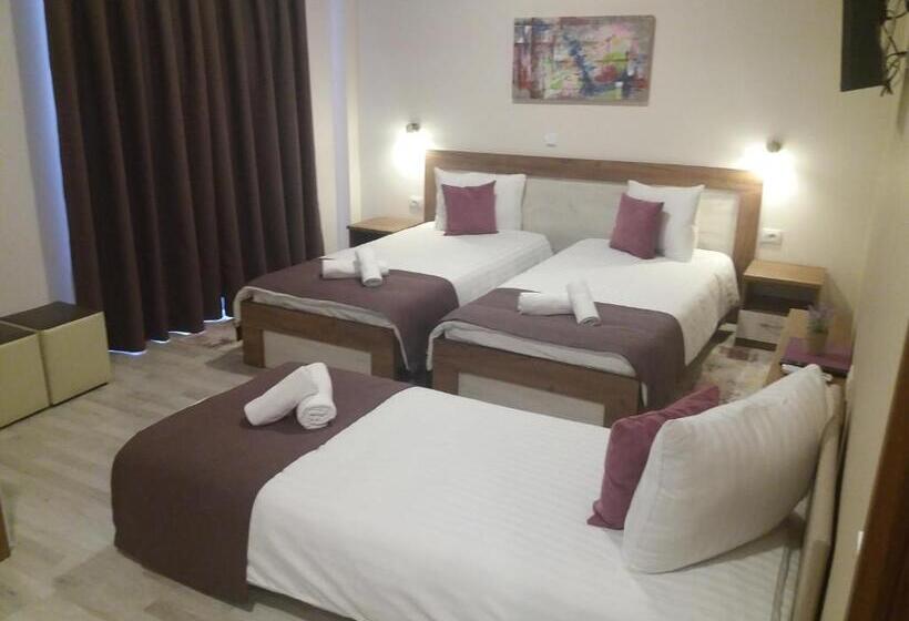 Boulevard Apartments