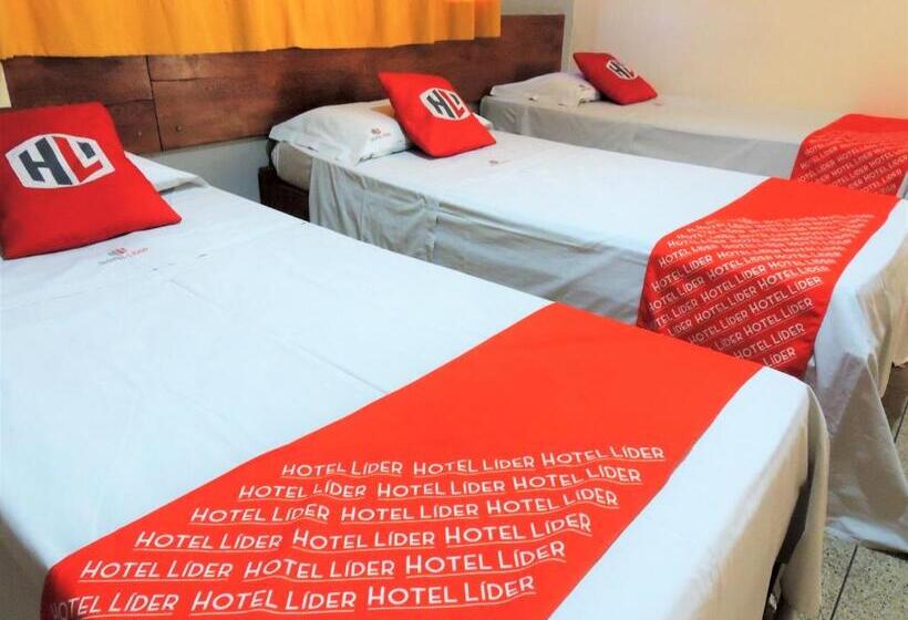 Hotel Líder