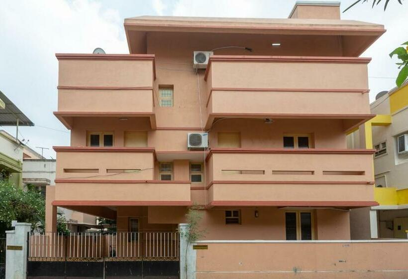 ホテル Oyo 24826 Mizpah Service Apartment