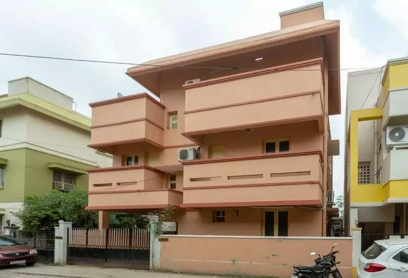 ホテル Oyo 24826 Mizpah Service Apartment
