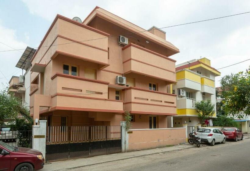 ホテル Oyo 24826 Mizpah Service Apartment