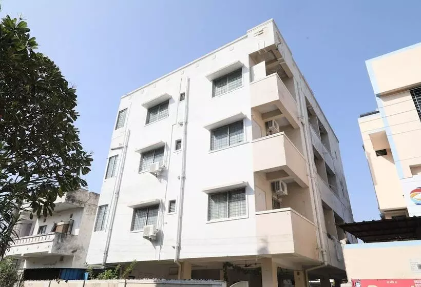 ホテル Oyo 24924 Krishna Kunj