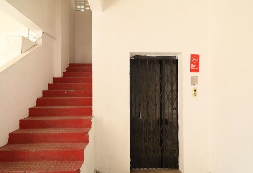 Hôtel Oyo 24924 Krishna Kunj