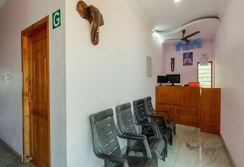 ホテル Oyo 24967 The Grand Diamond