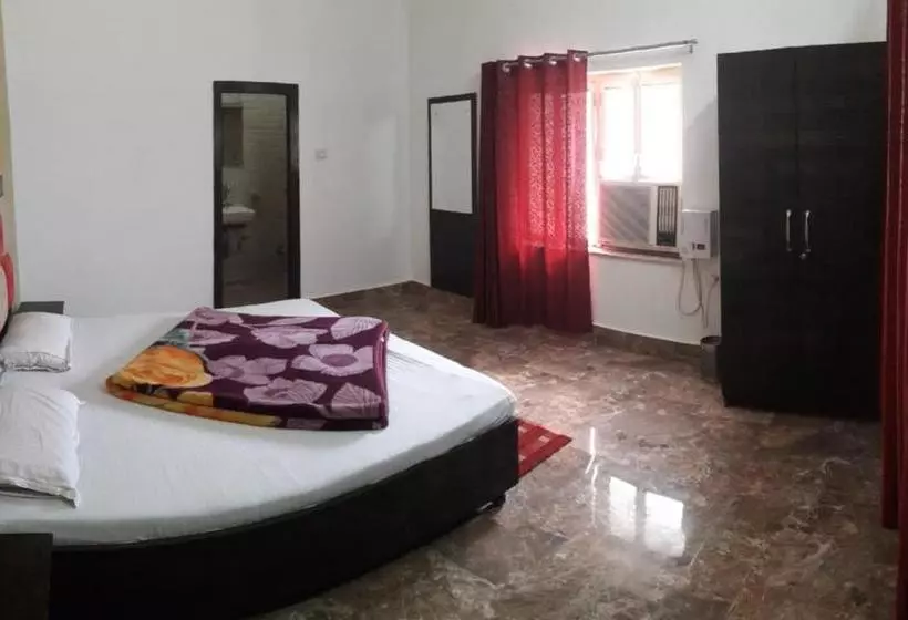 Pension  Radha Swami