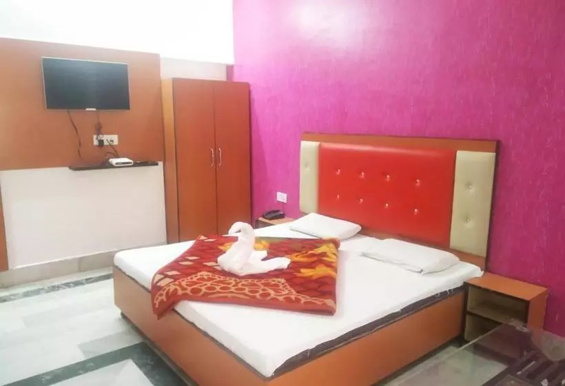 Pension  Radha Swami
