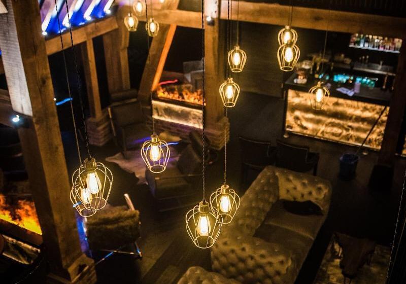 Cave Hotel & Golf Resort