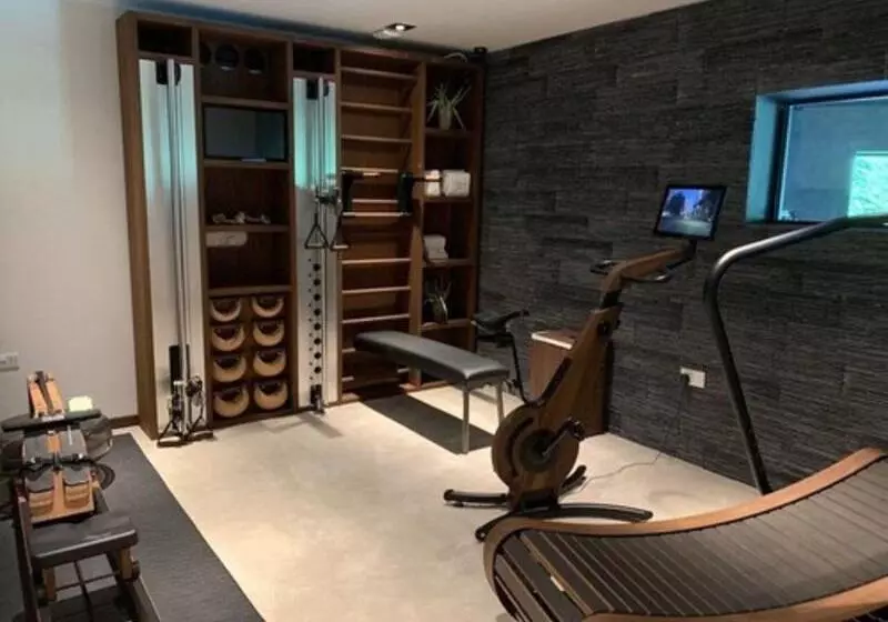 Cave Hotel & Golf Resort