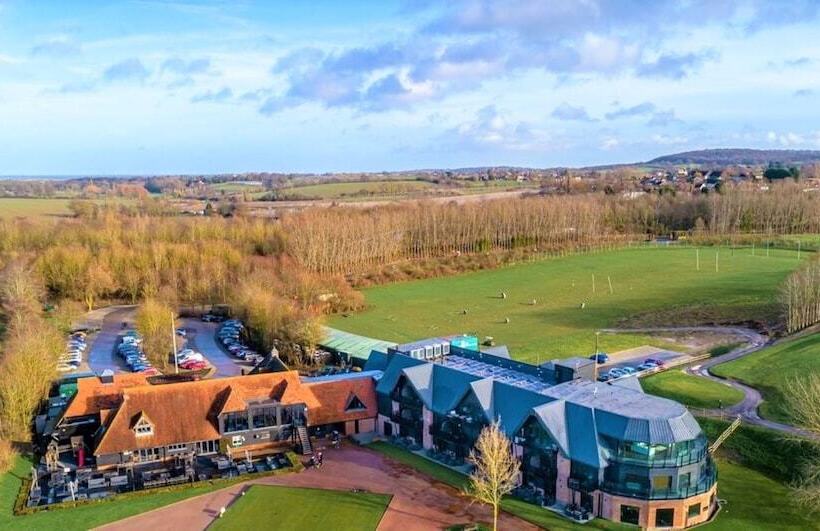 Cave Hotel & Golf Resort