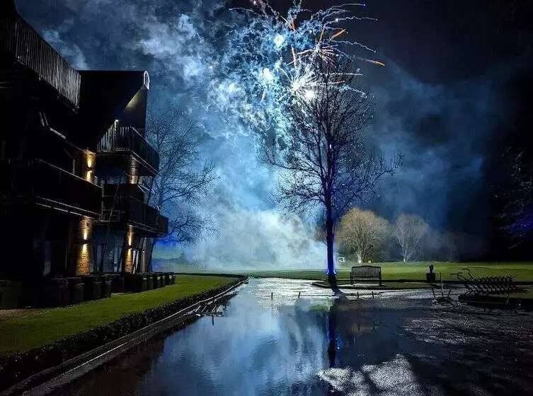 Cave Hotel & Golf Resort