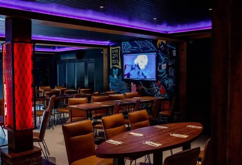 Cave Hotel & Golf Resort