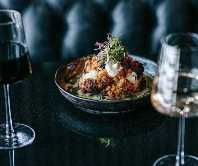 Cave Hotel & Golf Resort