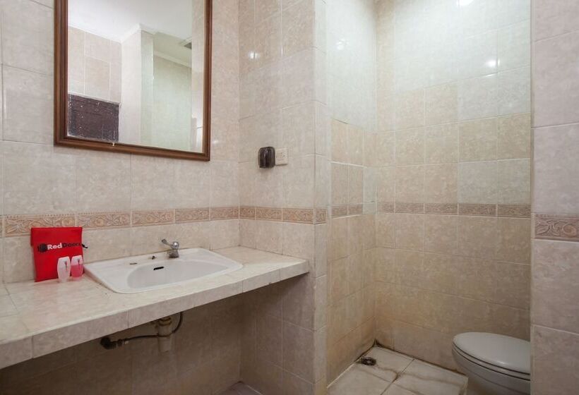 בית מלון כפרי Reddoorz @ Lawang