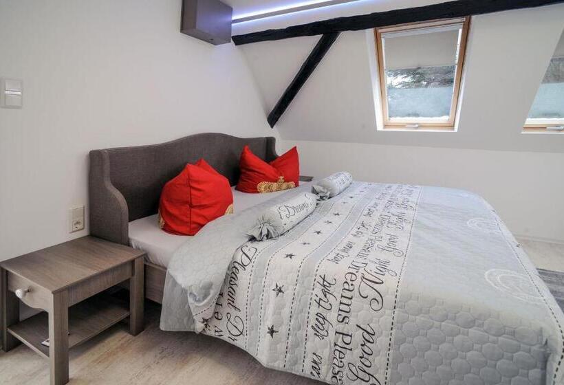 Designpension Traumschloss Hotel Garni