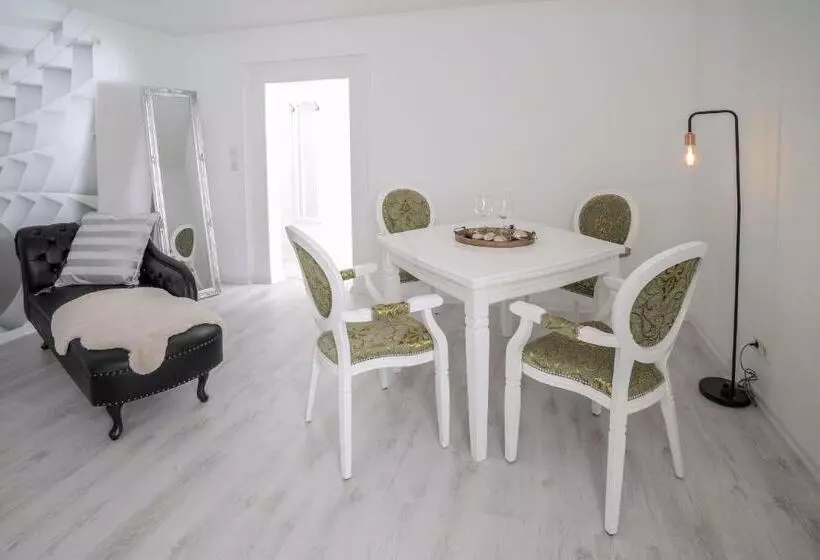 Designpension Traumschloss Hotel Garni