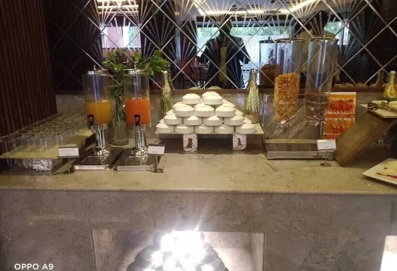 ホテル Siara Styles Amba Suites, Gandhinagar