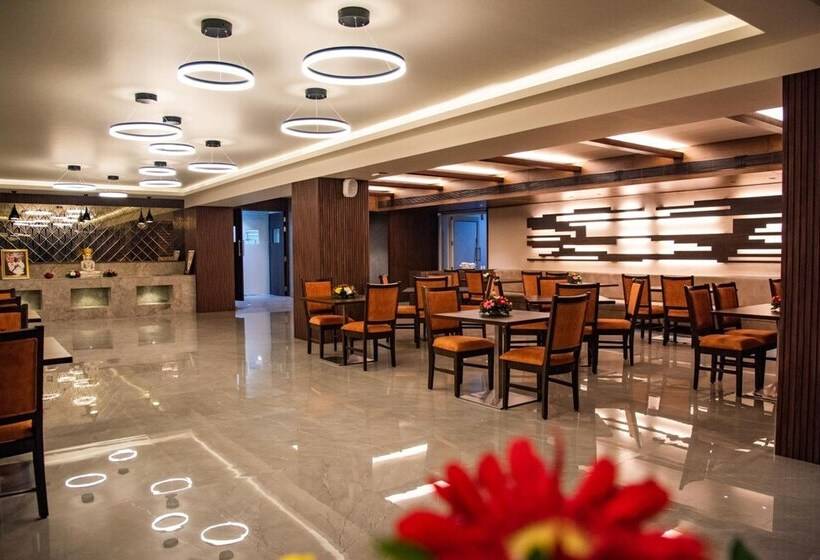 בית מלון כפרי Siara Styles Amba Suites, Gandhinagar