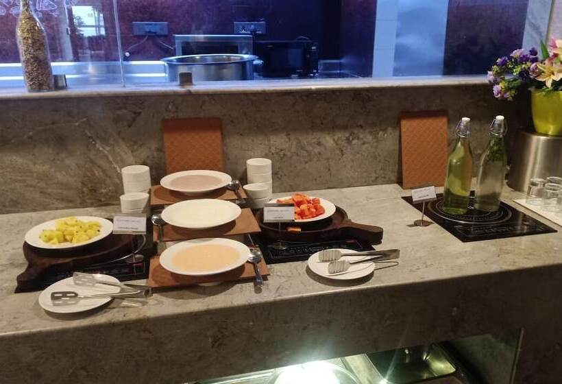 בית מלון כפרי Siara Styles Amba Suites, Gandhinagar