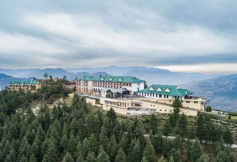ホテル Taj Theog Resort & Spa Shimla