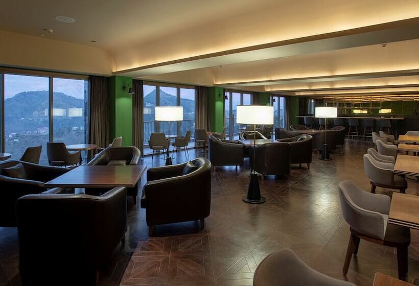 فندق Taj Theog Resort & Spa Shimla