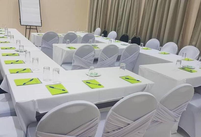 بنسيون Wadonda Suites