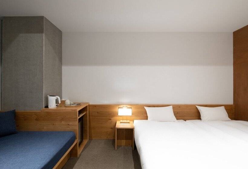 فندق صغير Tsugu Kyoto Sanjo By The Share Hotels