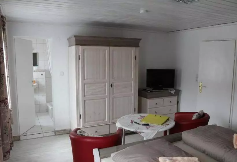 Aamiaismajoitus (B&B) Pension Fernblick