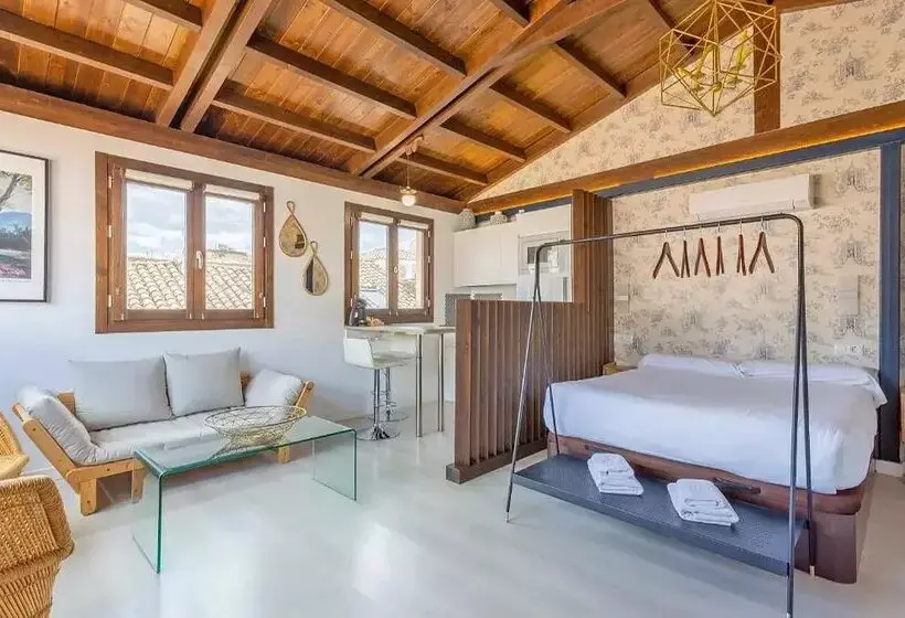 Estudio Real Suites 3000