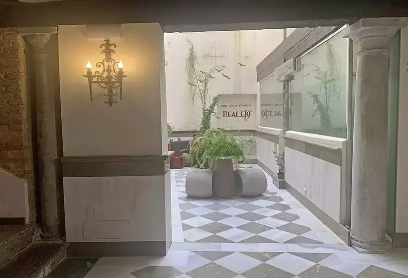 Estudio Real Suites 3000