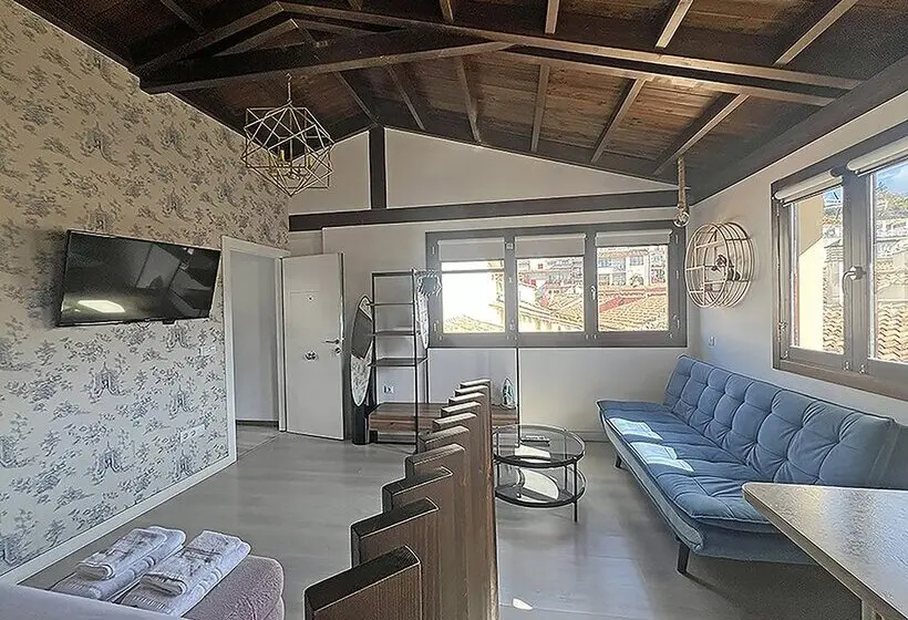 Estudio Real Suites 3000