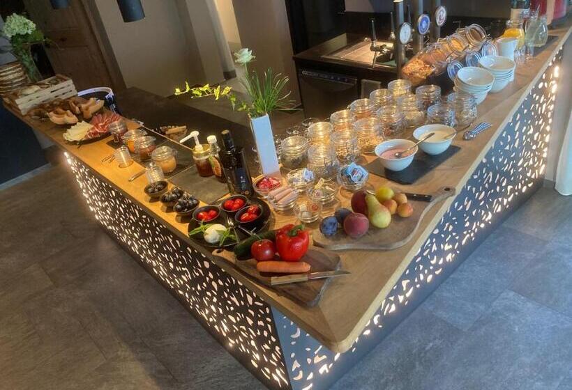 تختخواب و صبحانه Garden Suite Faselehof