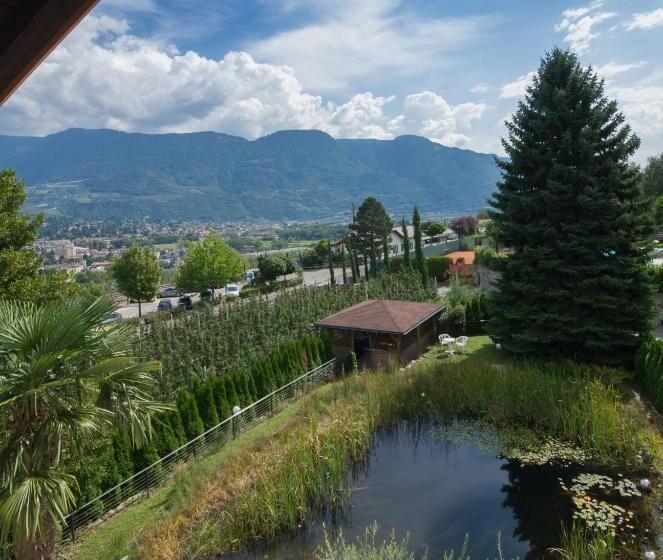 تختخواب و صبحانه Garden Suite Faselehof