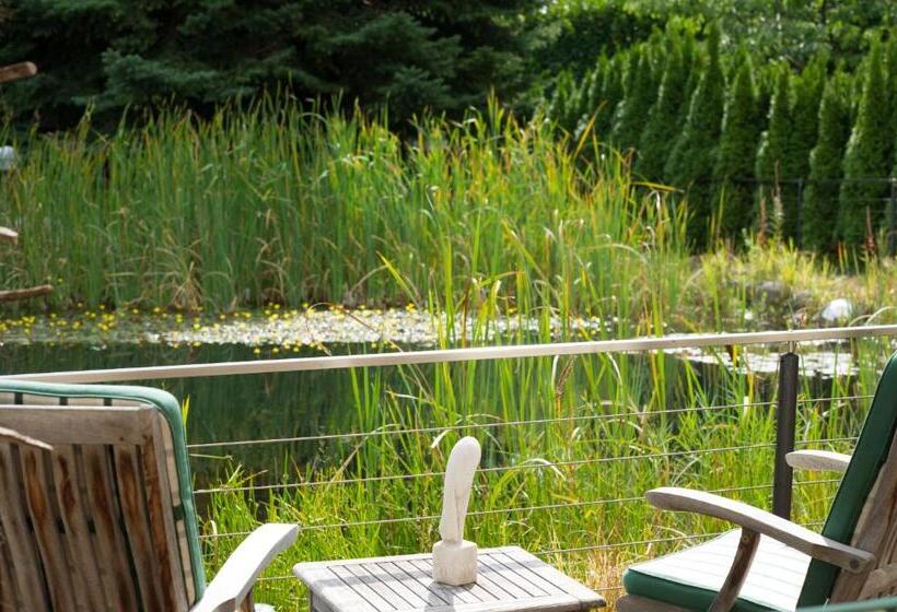 تختخواب و صبحانه Garden Suite Faselehof