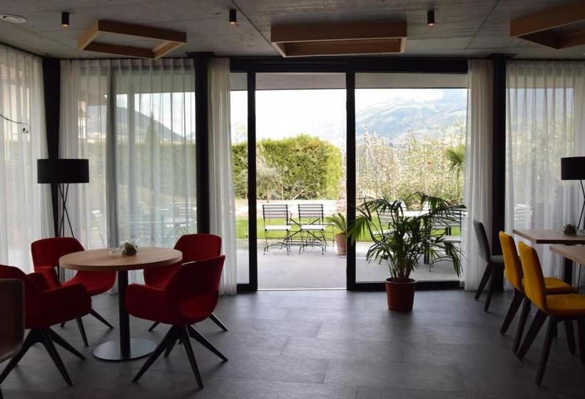 تختخواب و صبحانه Garden Suite Faselehof