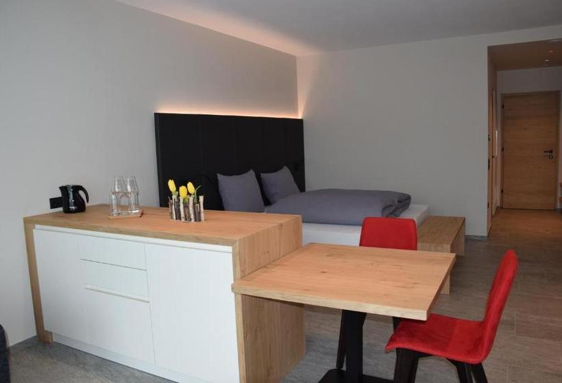 تختخواب و صبحانه Garden Suite Faselehof