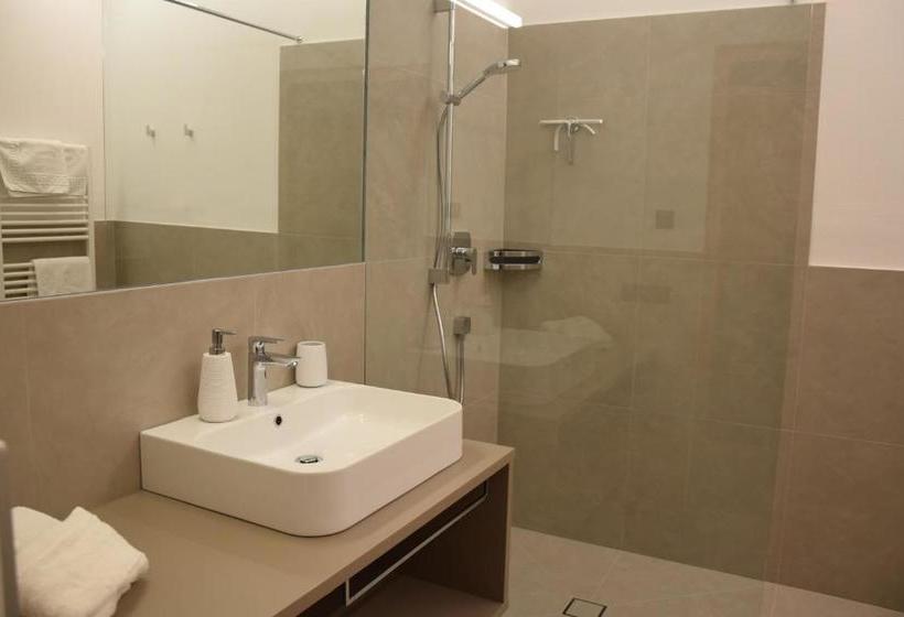 تختخواب و صبحانه Garden Suite Faselehof