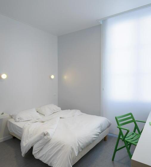 فندق Continental