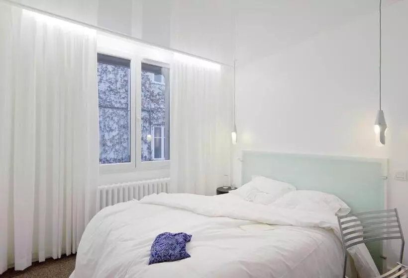 ホテル Continental