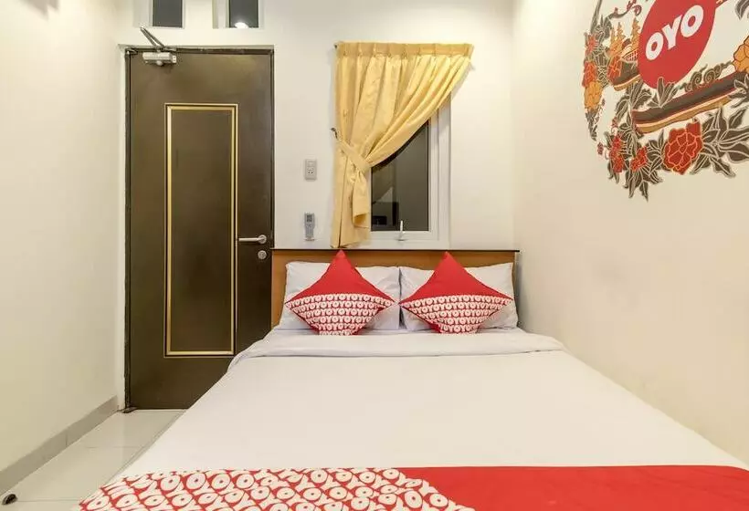 ホテル Oyo 294 Andrea Residence Syariah