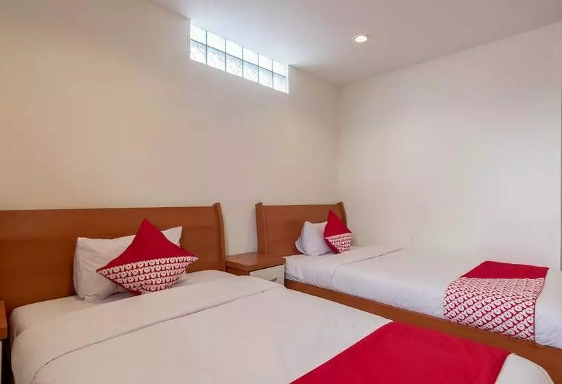 ホテル Oyo 294 Andrea Residence Syariah