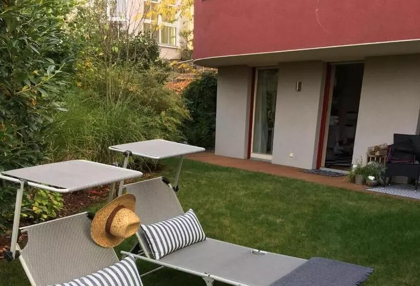 Majatalo Gästezimmer Hortensie