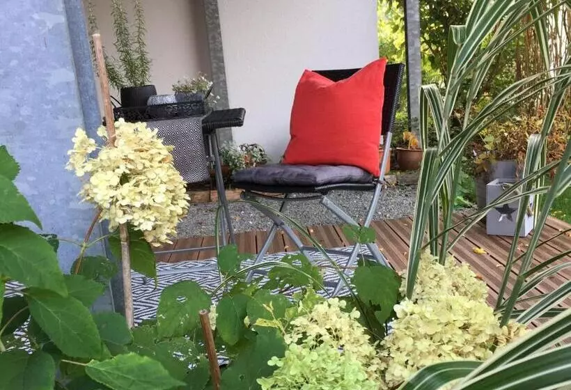 Majatalo Gästezimmer Hortensie