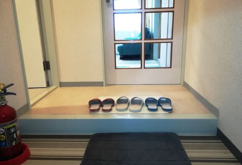 פנסיון Nebula K