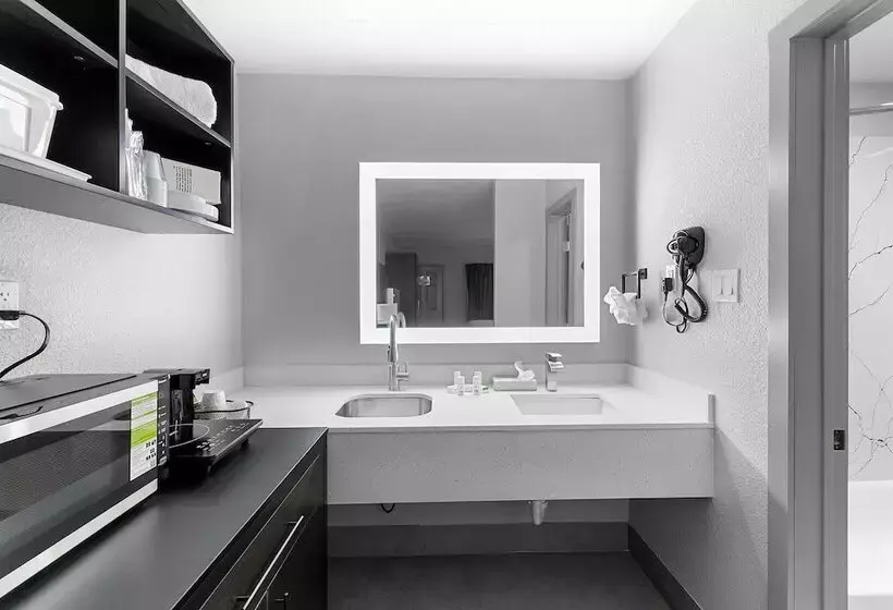 Hotelli Baymont By Wyndham San Antonio Near Lackland Afb