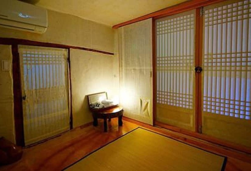 Pension (Hôtel basse catégorie) Keunsu S Chogajib