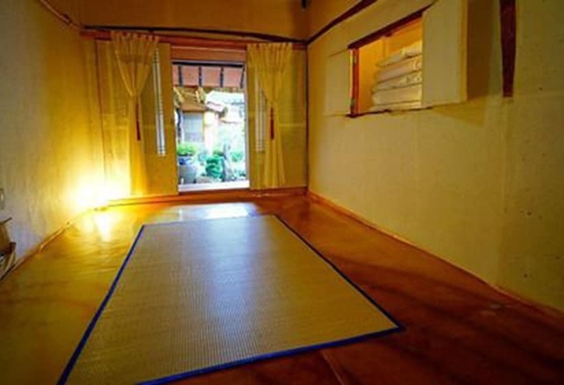 Pension (Hôtel basse catégorie) Keunsu S Chogajib