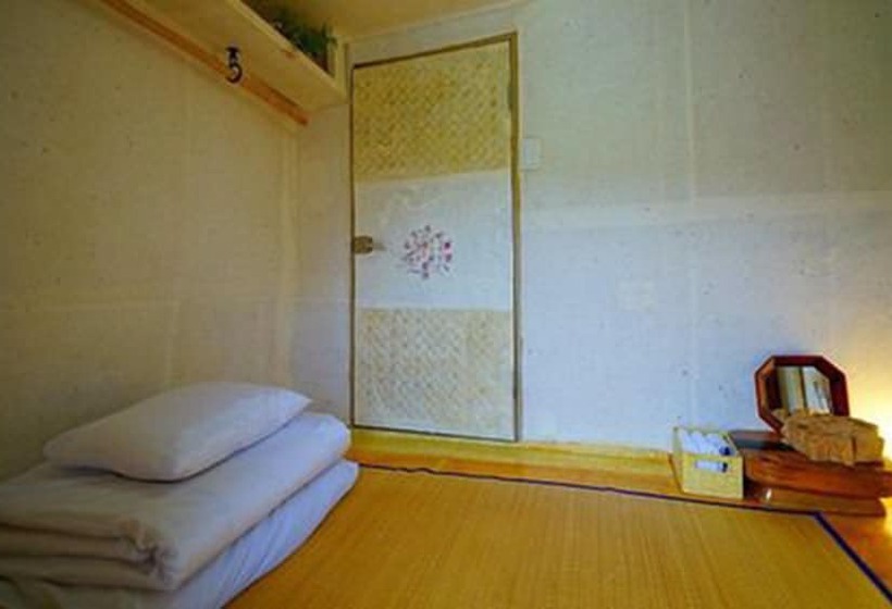 Pension (Hôtel basse catégorie) Keunsu S Chogajib