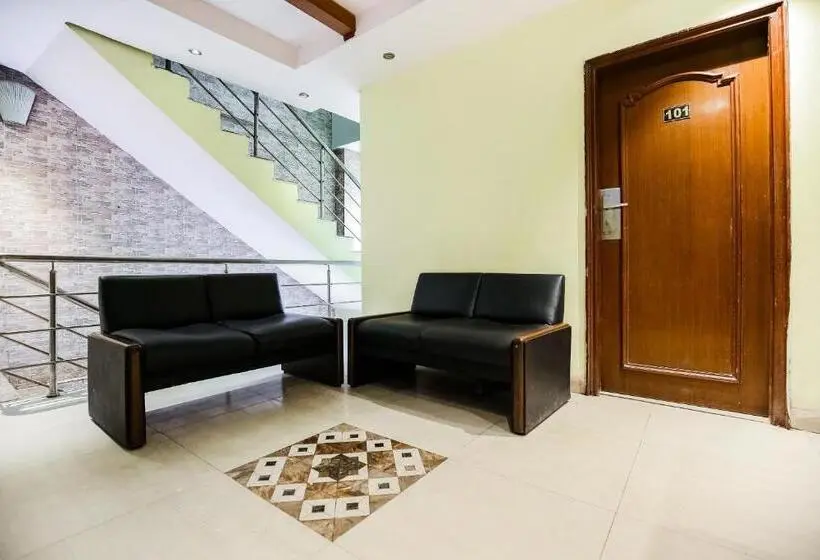 Hotelli O By Oyo Angad Continental